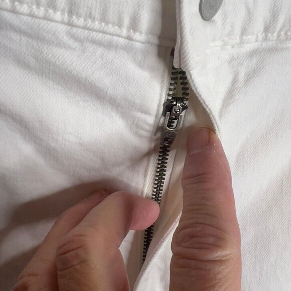 Women's White Wide-Leg Jeans - Picture 6 of 11